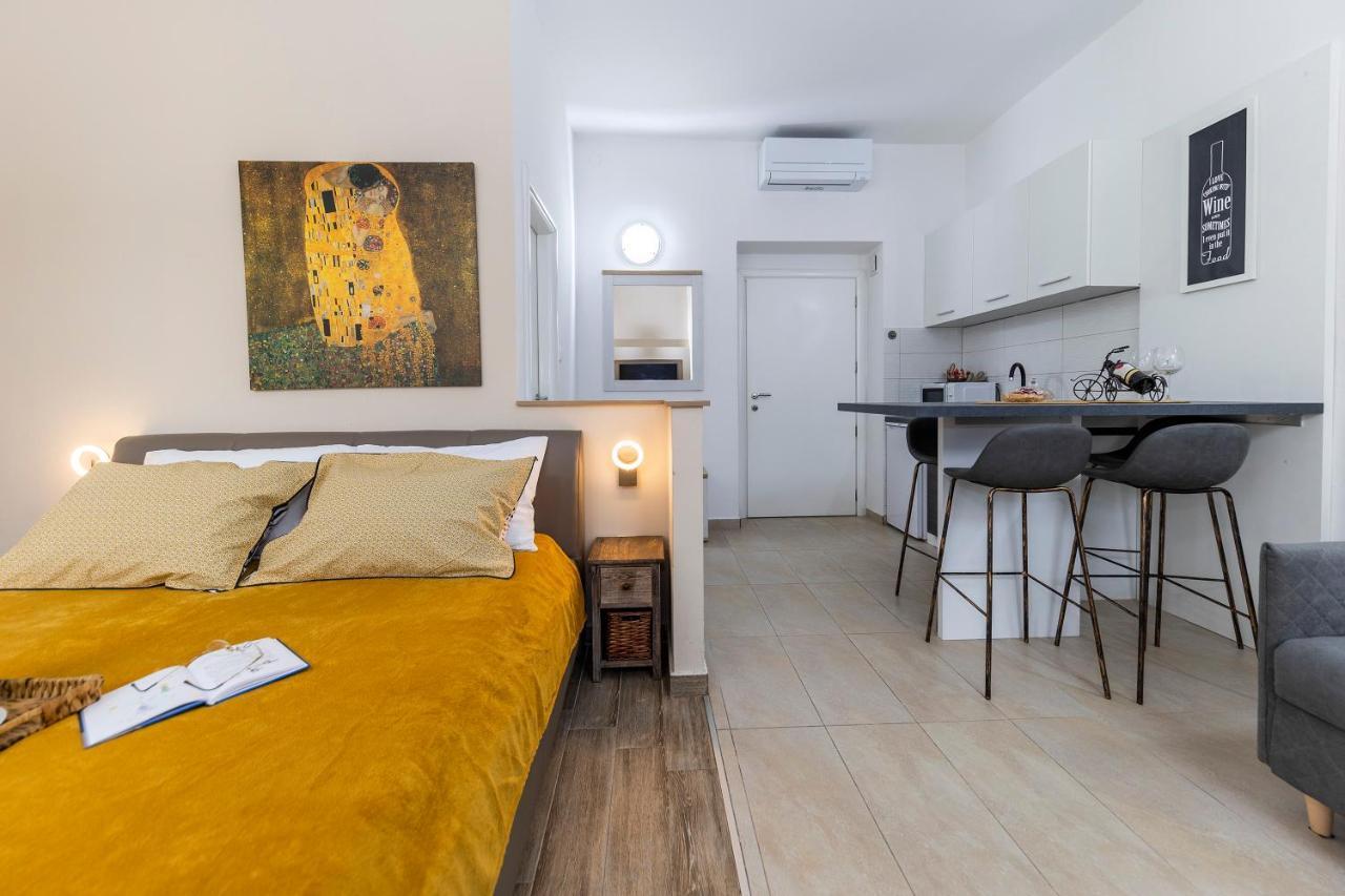 Apartments & Rooms Kolovare Beach 3, Zadar Exterior photo
